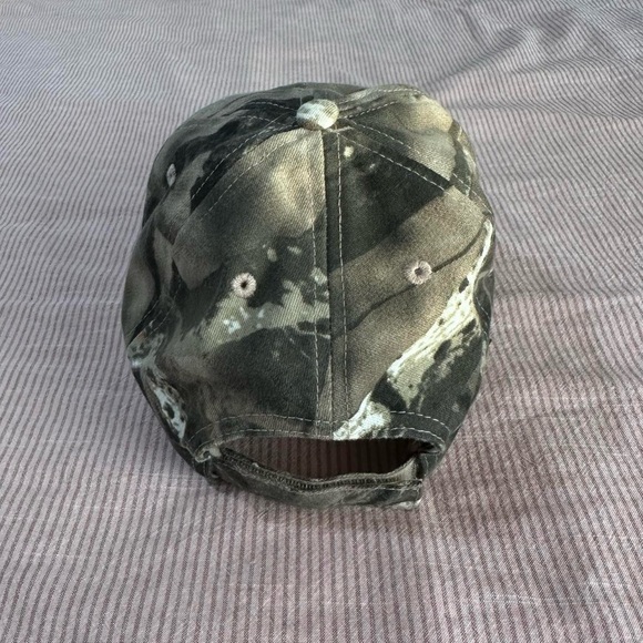 Towson University stick & leaf style camo hat - Picture 3 of 7